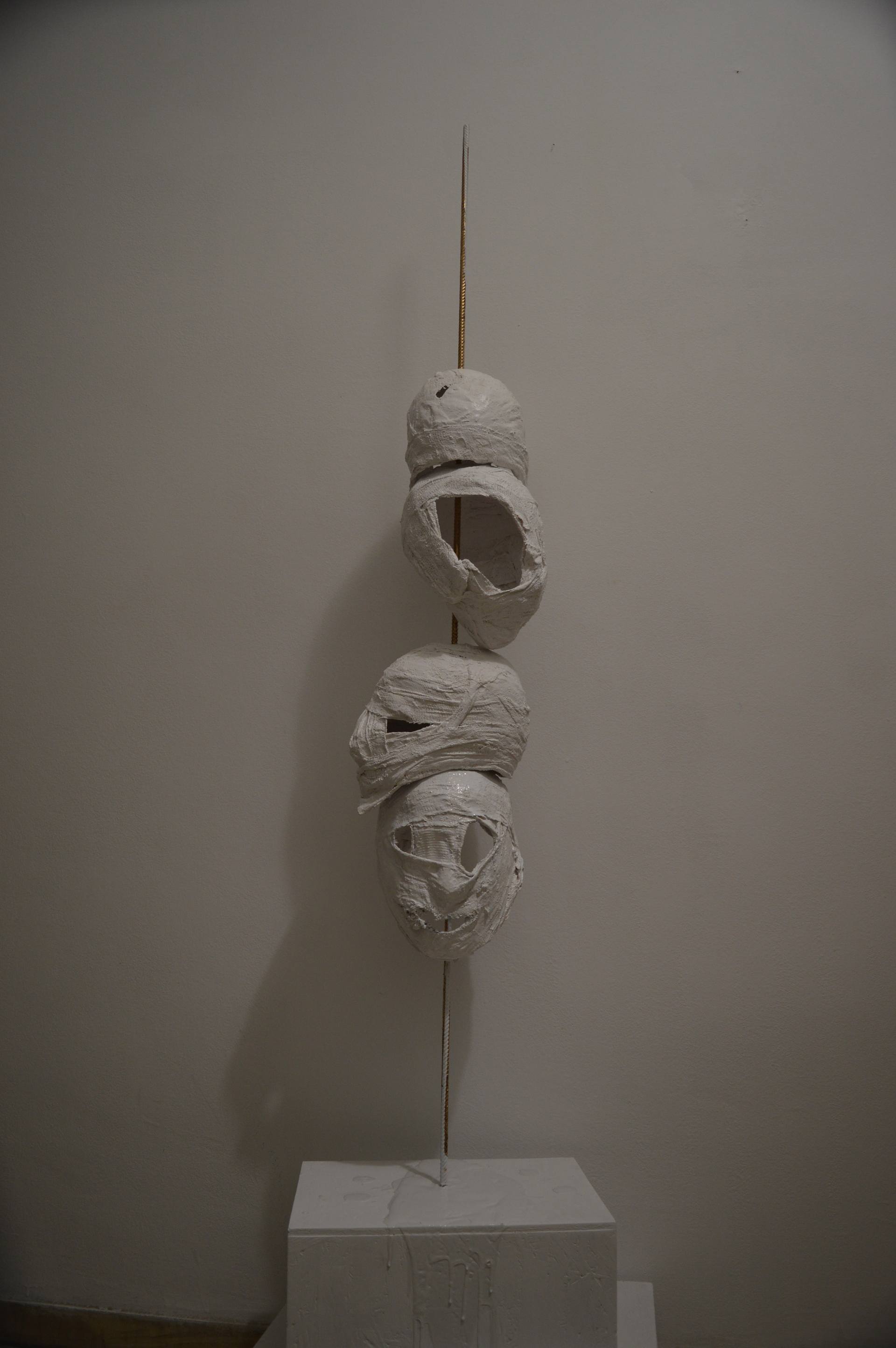 Πολυκατοικία — sculpture
